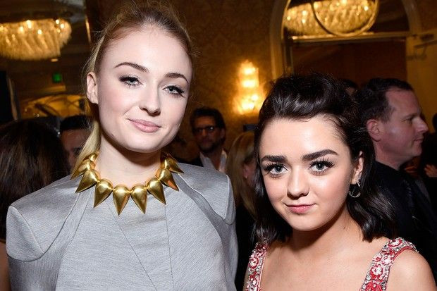 Maisie Williams: "sarò la damigella d'onore di Sophie Turner"