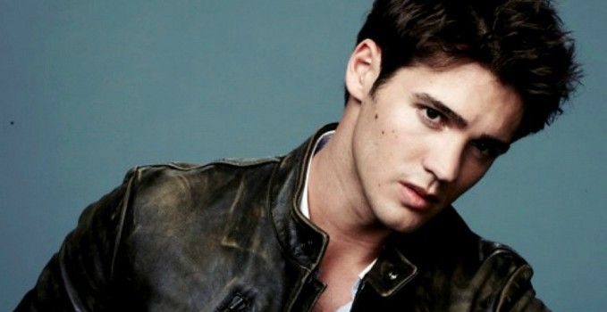 The Vampire Diares: Steven R.McQueen si sposa