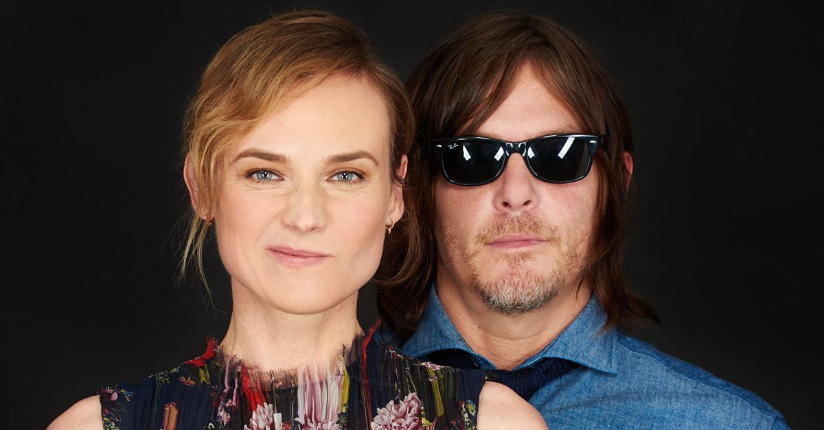 Norman Reedus cerca casa assieme a Diane Kruger a New York (video)