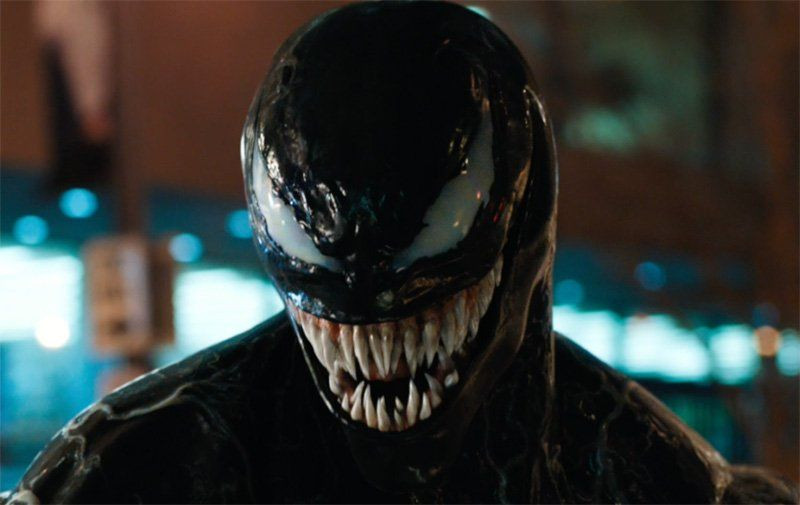 Venom: Rilasciati il poster ed il Trailer del film con Tom Hardy