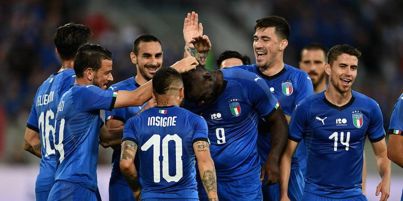 Italia - Arabia Saudita 2-1, la prima volta di Roberto Mancini