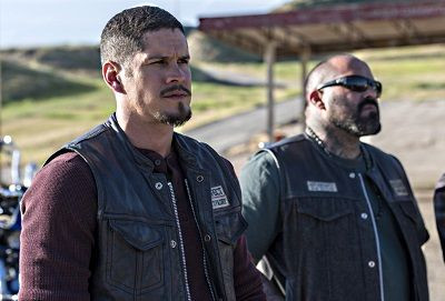 Mayans MC rinnovato da FX per una seconda stagione