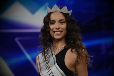 Foto osè fanno traballare la corona di Miss Italia, che succederà ?