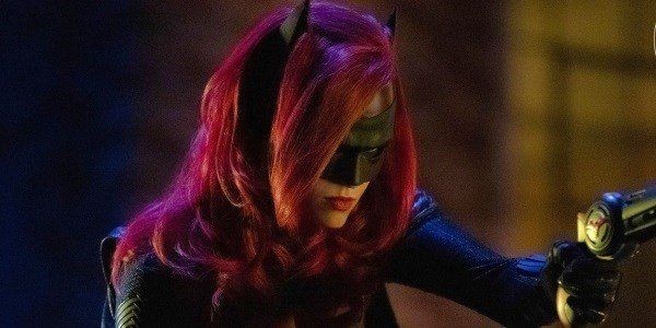 Batwoman: l'eroina in azione in un video rubato dal set (Foto e video)