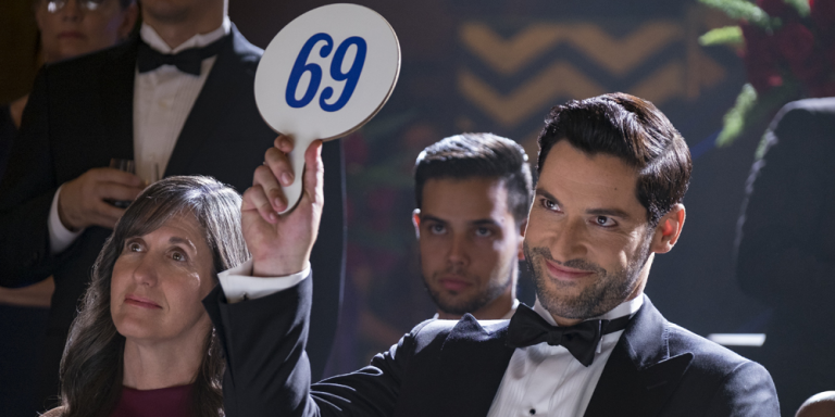 Crisi sulle Terre Infinite: sarà presente anche Lucifer di Tom Ellis