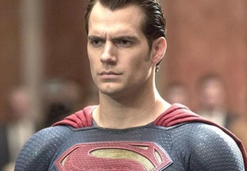Henry Cavill rivela di voler ancora interpretare Superman