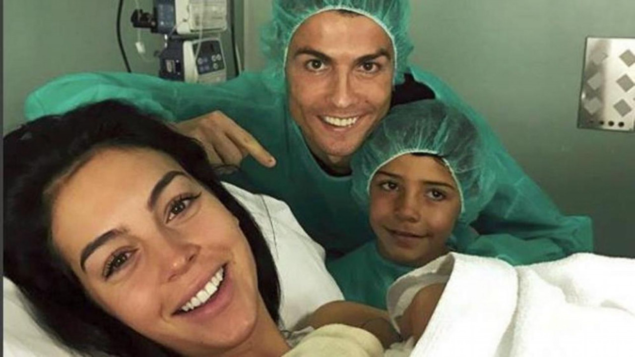 Cristiano Ronaldo di nuovo papà: è nata Alana Martina
